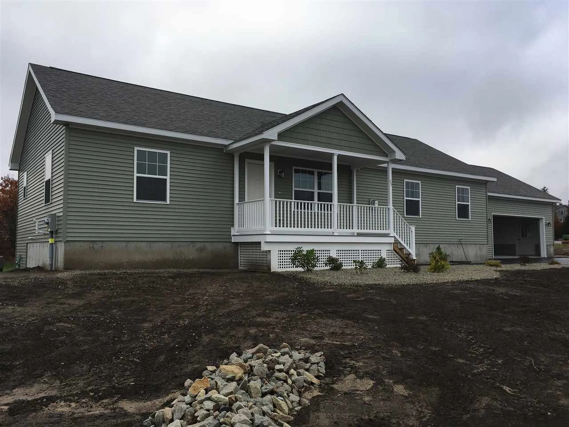 53 Black Duck Drive Chester NH 03036