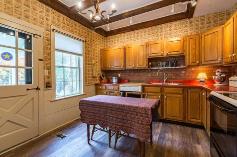 51 River Street Woodstock VT 05091