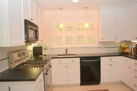 29 Fairway Drive Grantham NH 03753