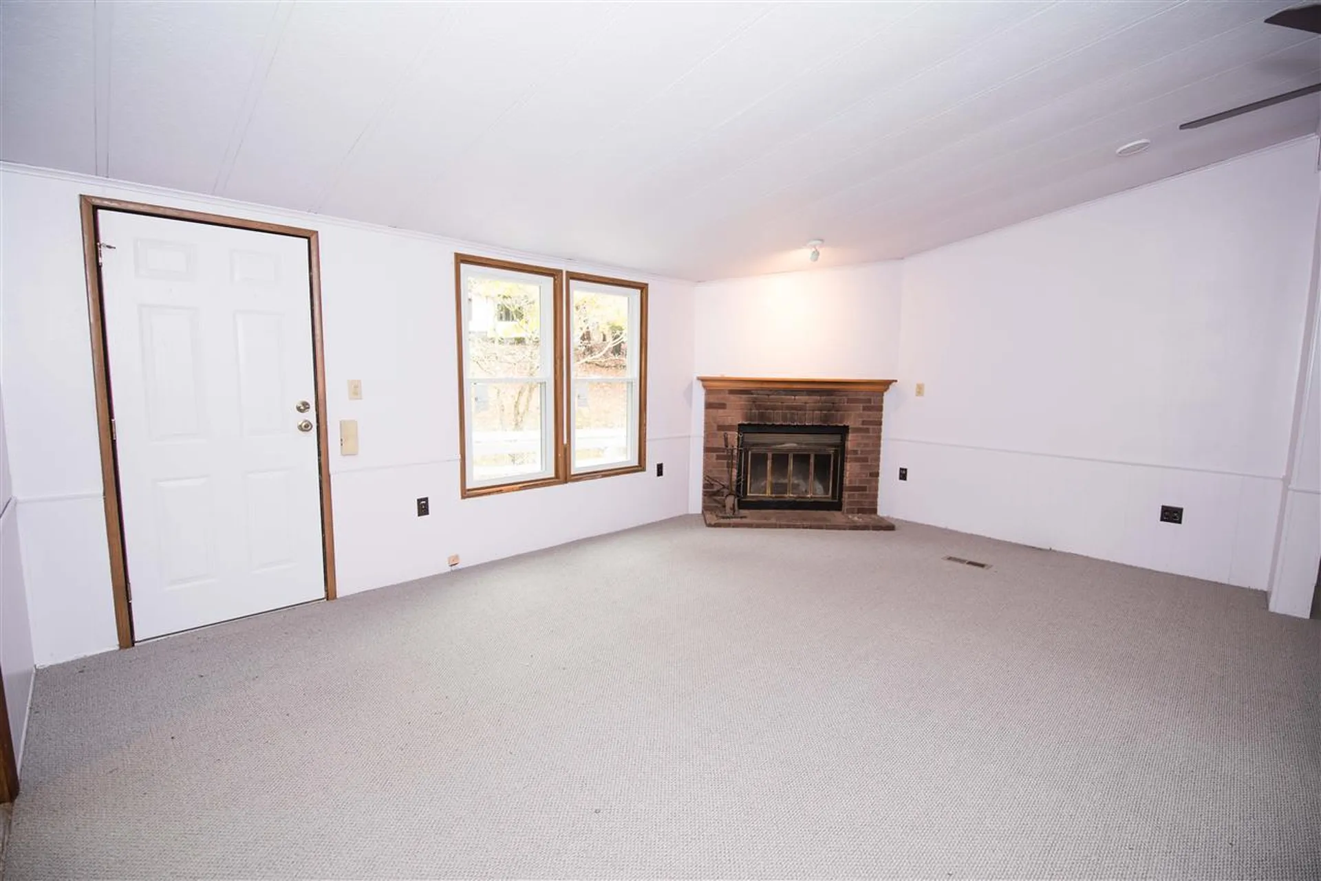 21 Rim Road Danville NH 03819