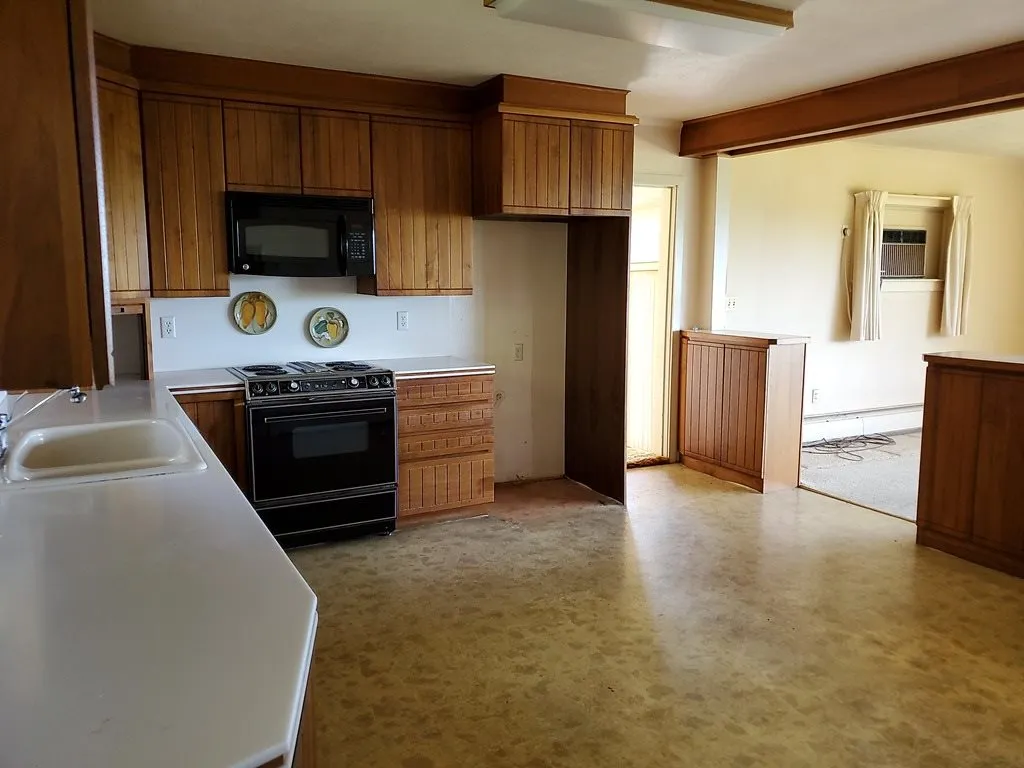 26 Skyline Terrace Claremont NH 03743