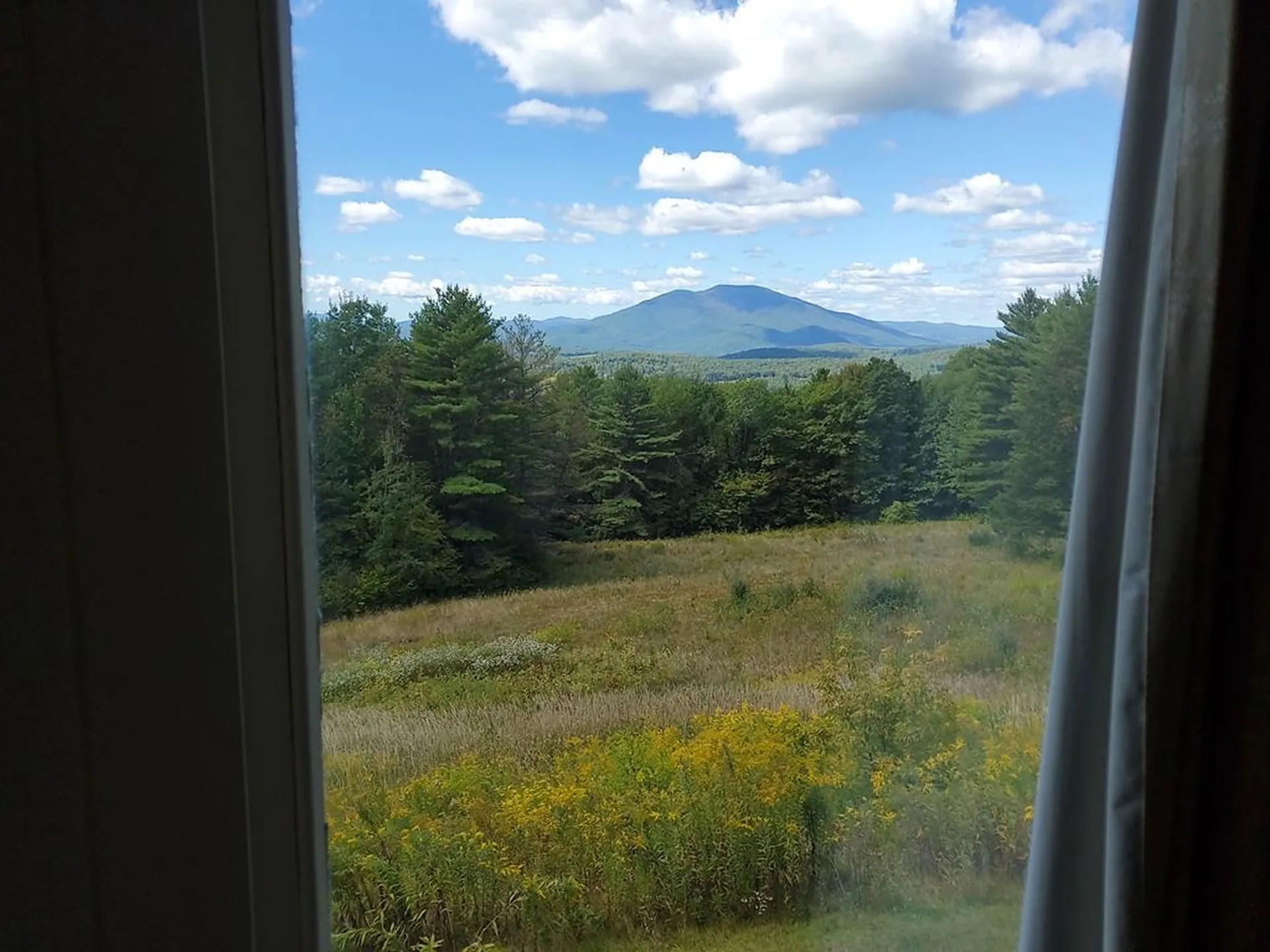 26 Skyline Terrace Claremont NH 03743