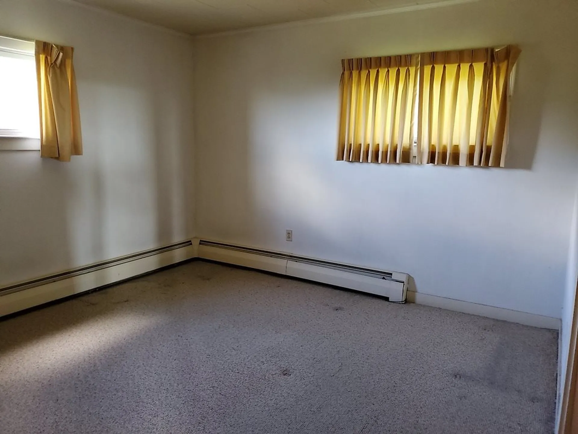 26 Skyline Terrace Claremont NH 03743