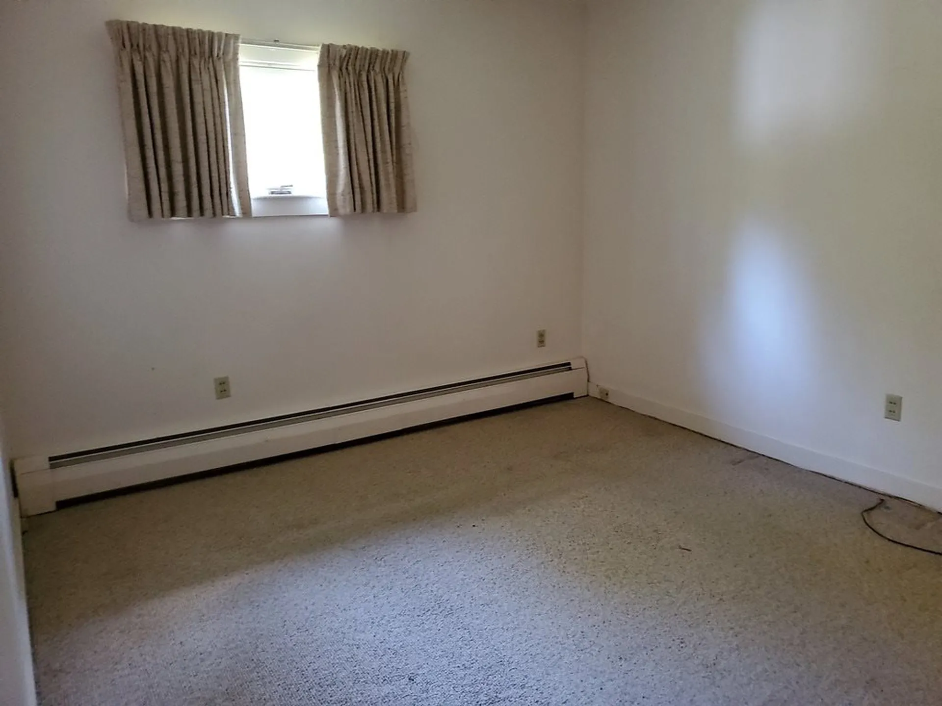 26 Skyline Terrace Claremont NH 03743
