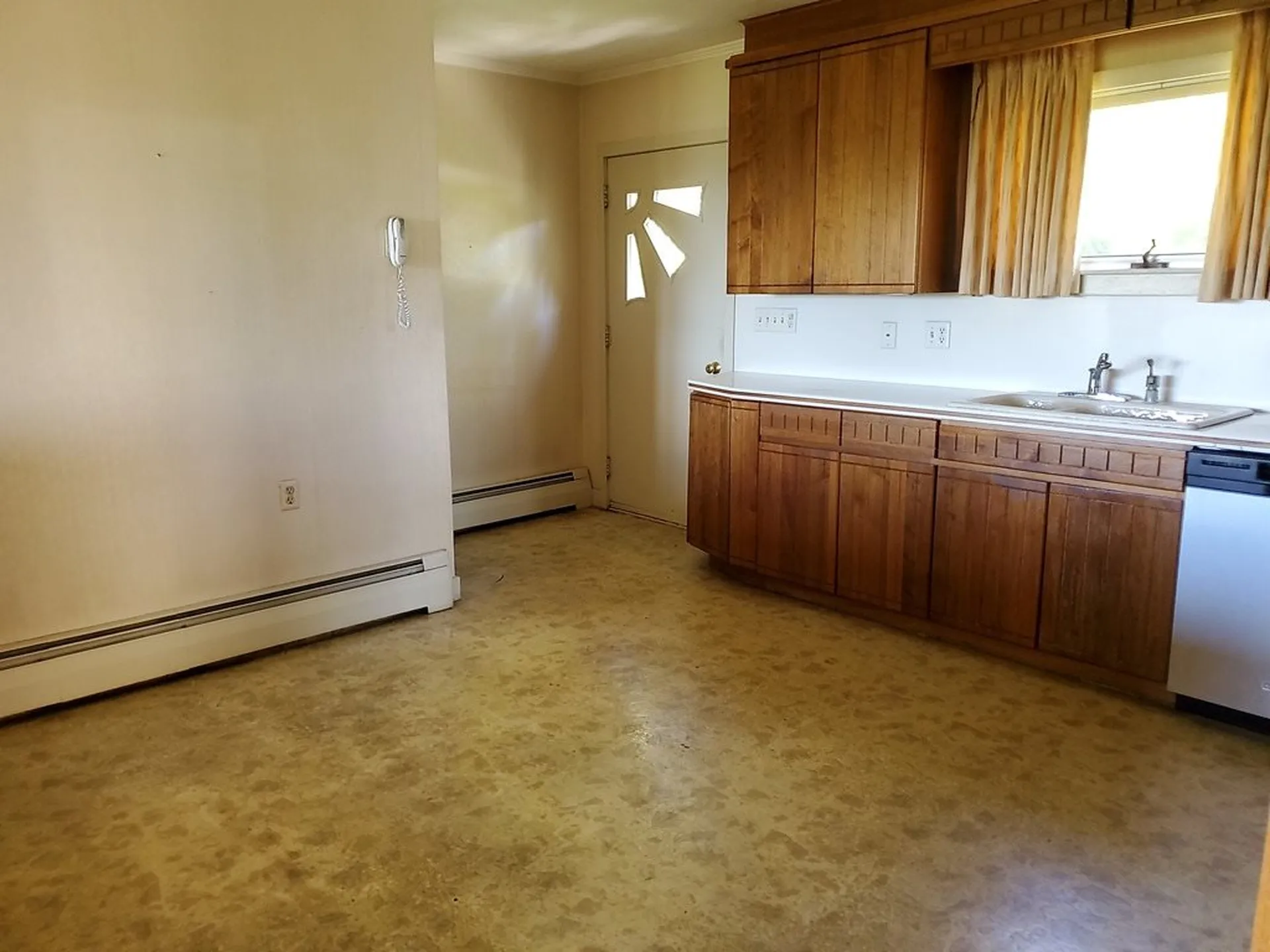 26 Skyline Terrace Claremont NH 03743