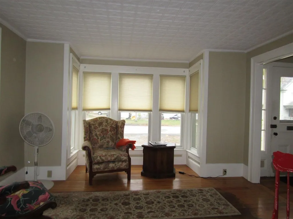 39 Pleasant Street Colebrook NH 03576