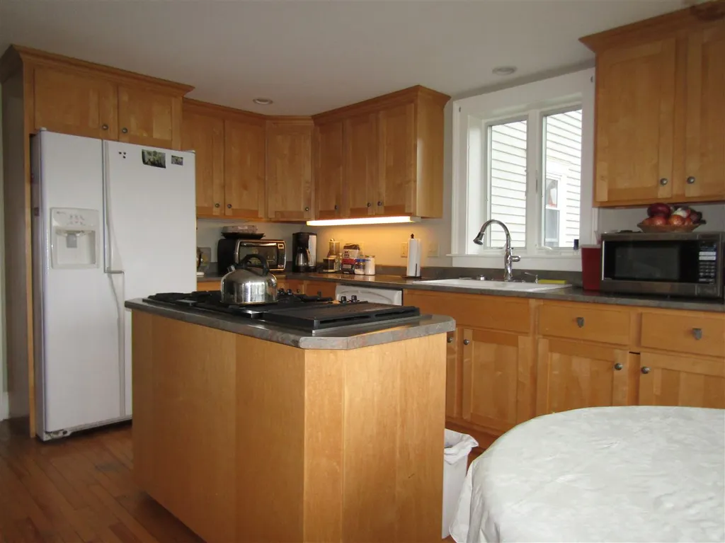 39 Pleasant Street Colebrook NH 03576