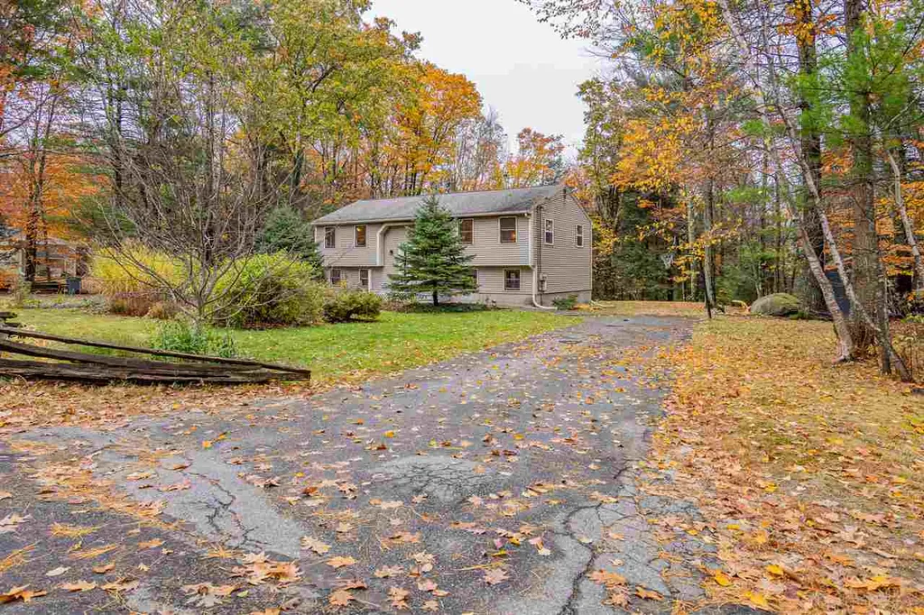 15 Power Street Raymond NH 03077-1243