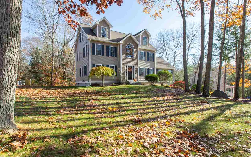 5 Sweet Briar Lane Chester NH 03036