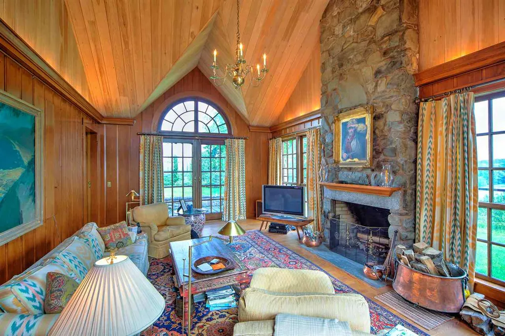 21 Havelok Hill Road Strafford VT 05072