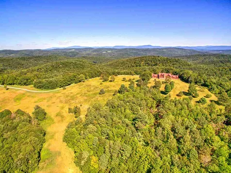 21 Havelok Hill Road Strafford VT 05072
