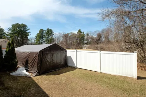 12 Bunker Lane Madbury NH 03823