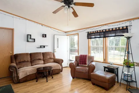 12 Bunker Lane Madbury NH 03823