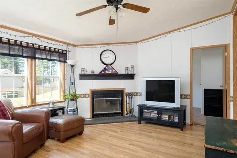 12 Bunker Lane Madbury NH 03823