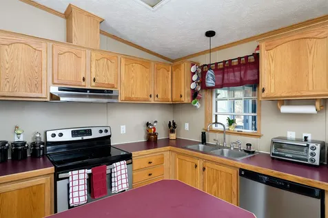 12 Bunker Lane Madbury NH 03823