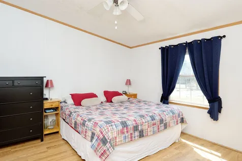 12 Bunker Lane Madbury NH 03823