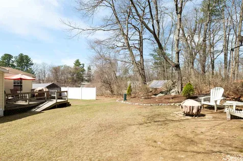 12 Bunker Lane Madbury NH 03823