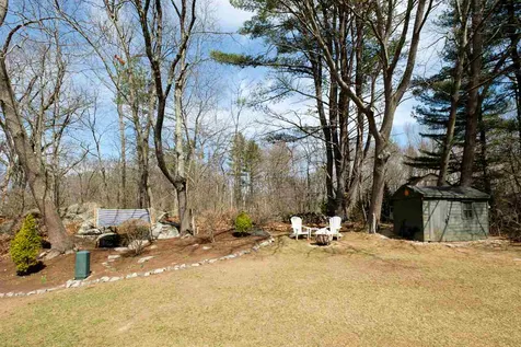 12 Bunker Lane Madbury NH 03823