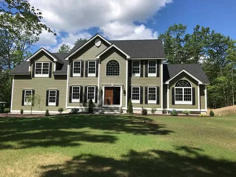 6 Farm Meadows Lane Londonderry NH 03053