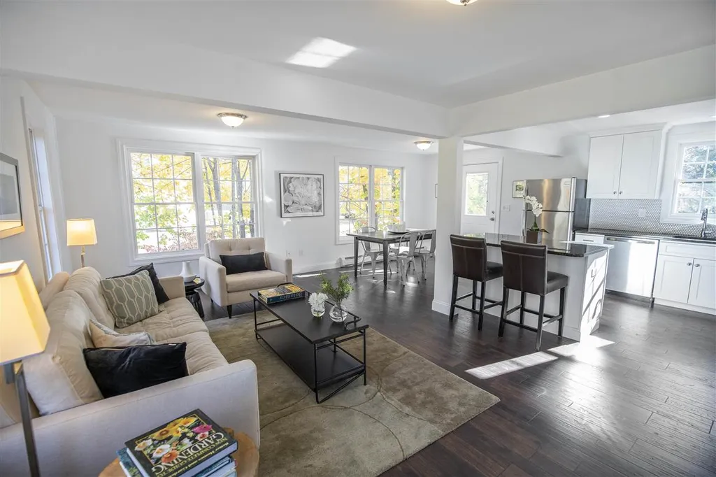 4 Kendall Pond Road Derry NH 03038