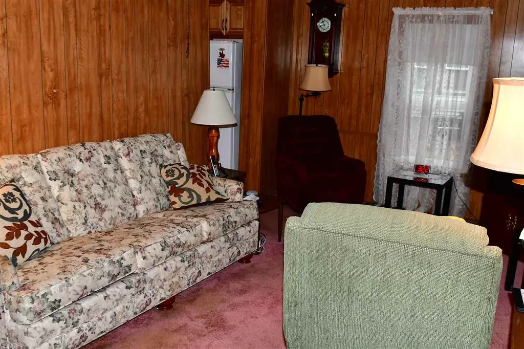 290 Calef Highway Epping NH 03042