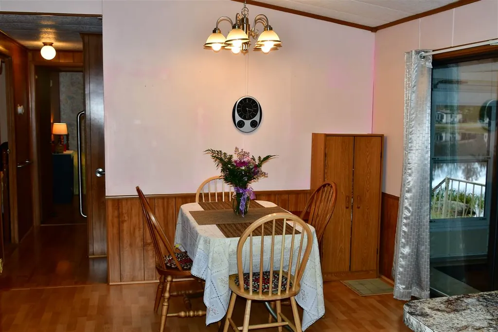 290 Calef Highway Epping NH 03042