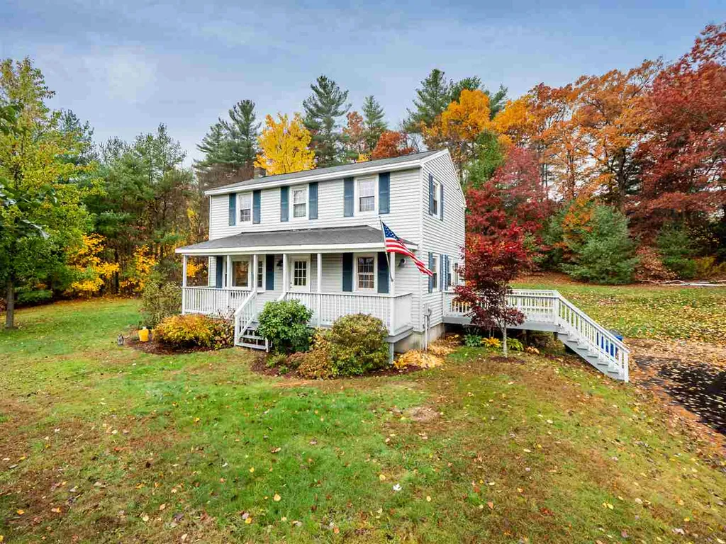 24 Charleston Avenue Londonderry NH 03053