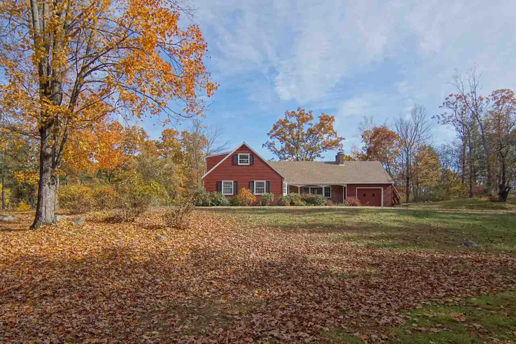 23 Newfields Road Exeter NH 03833