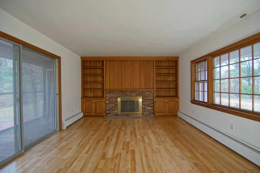 23 Newfields Road Exeter NH 03833