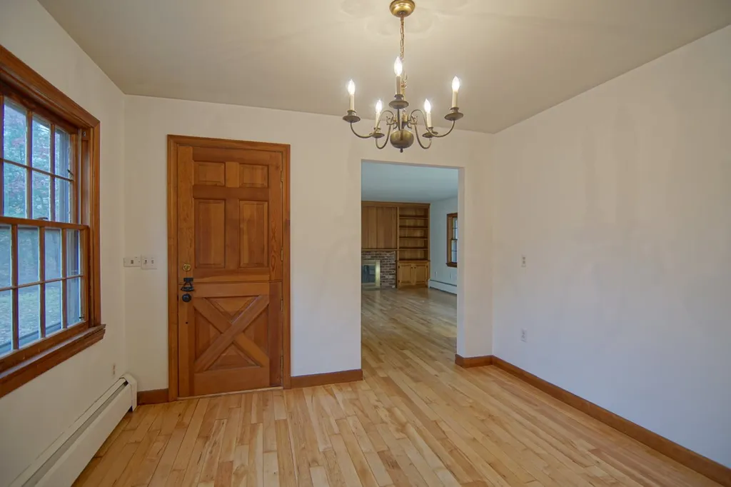 23 Newfields Road Exeter NH 03833