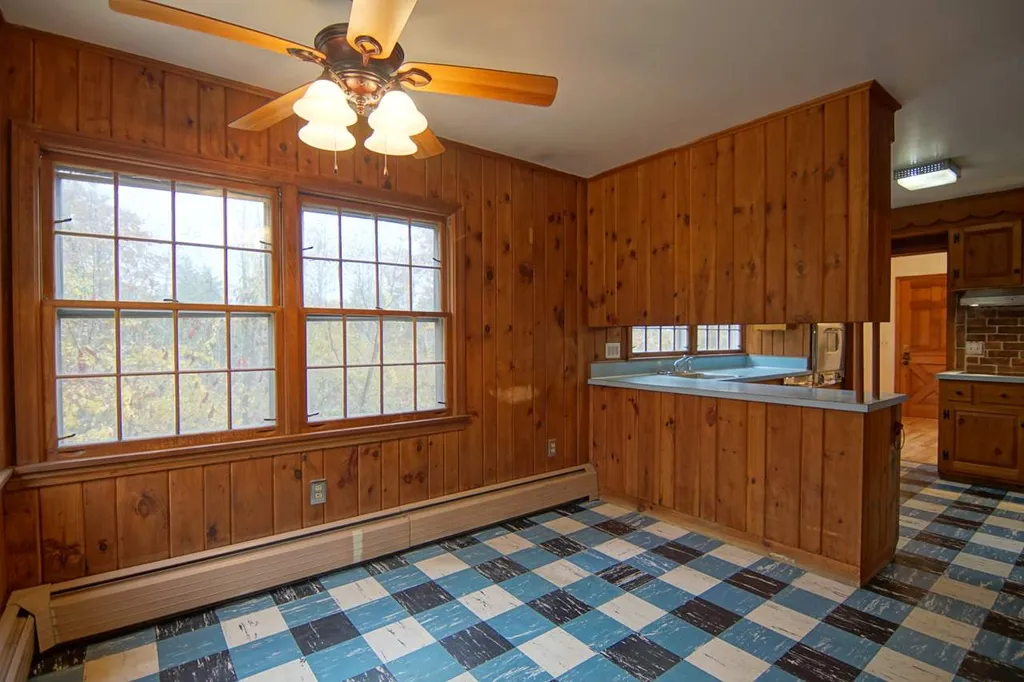 23 Newfields Road Exeter NH 03833