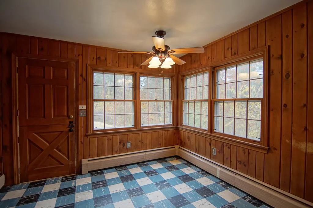 23 Newfields Road Exeter NH 03833