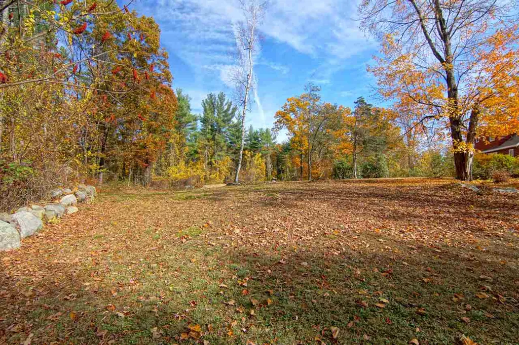 23 Newfields Road Exeter NH 03833