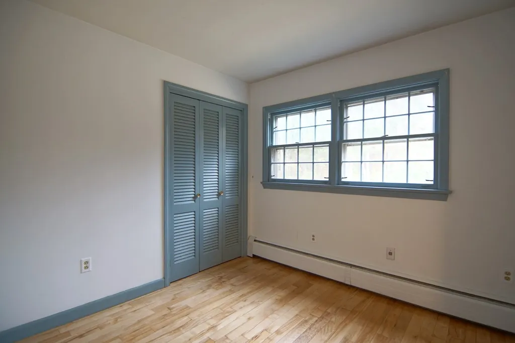 23 Newfields Road Exeter NH 03833
