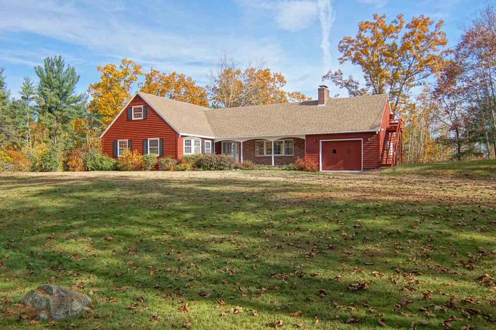 23 Newfields Road Exeter NH 03833