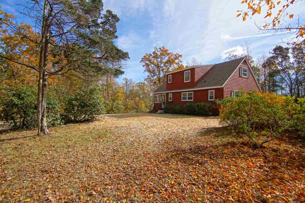 23 Newfields Road Exeter NH 03833