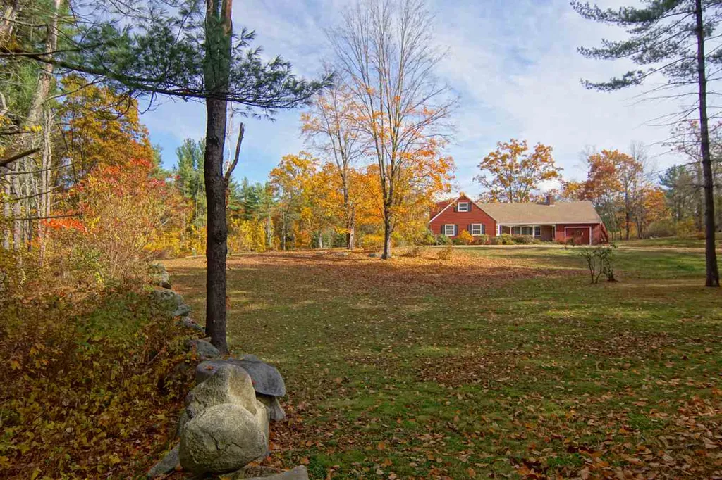 23 Newfields Road Exeter NH 03833