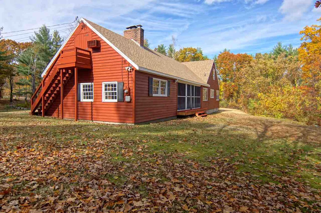 23 Newfields Road Exeter NH 03833