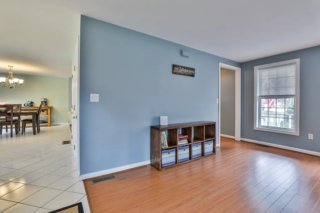 79 Vandora Drive Manchester NH 03103