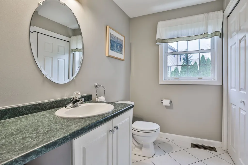79 Vandora Drive Manchester NH 03103