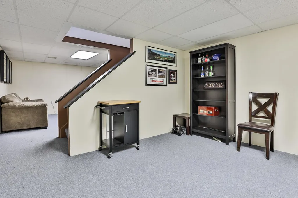 79 Vandora Drive Manchester NH 03103