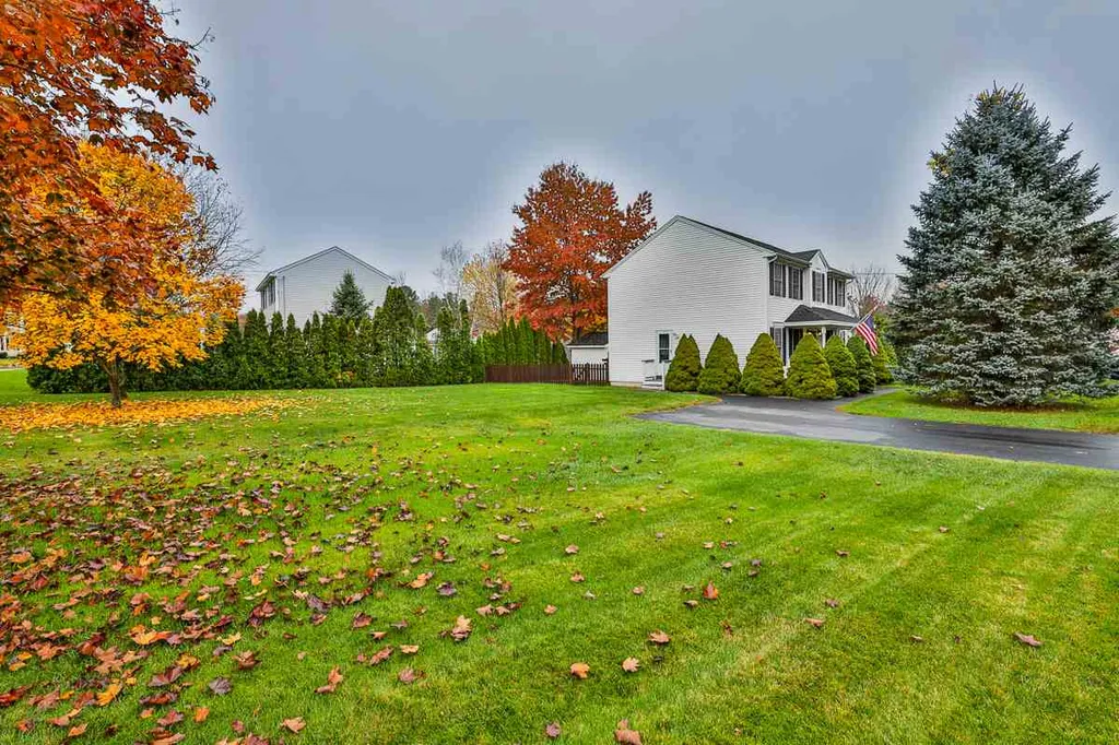 79 Vandora Drive Manchester NH 03103