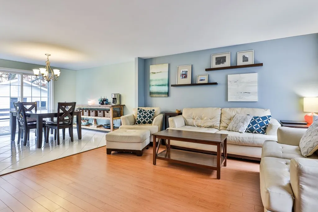 79 Vandora Drive Manchester NH 03103