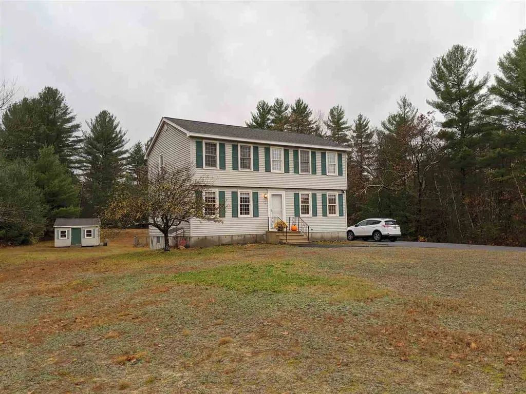 15 Morway Drive Londonderry NH 03053