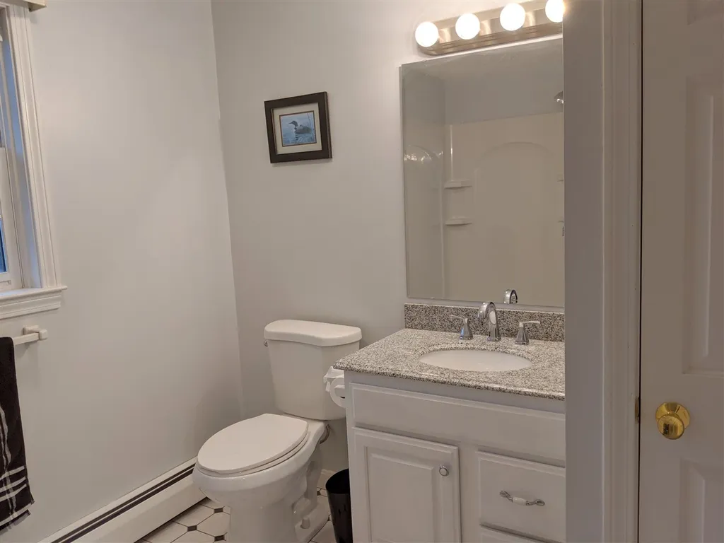 15 Morway Drive Londonderry NH 03053