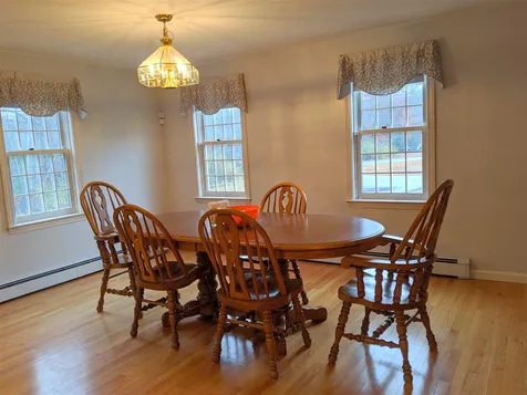 15 Morway Drive Londonderry NH 03053