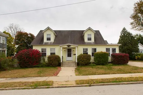 86 Blossom Street Nashua NH 03060