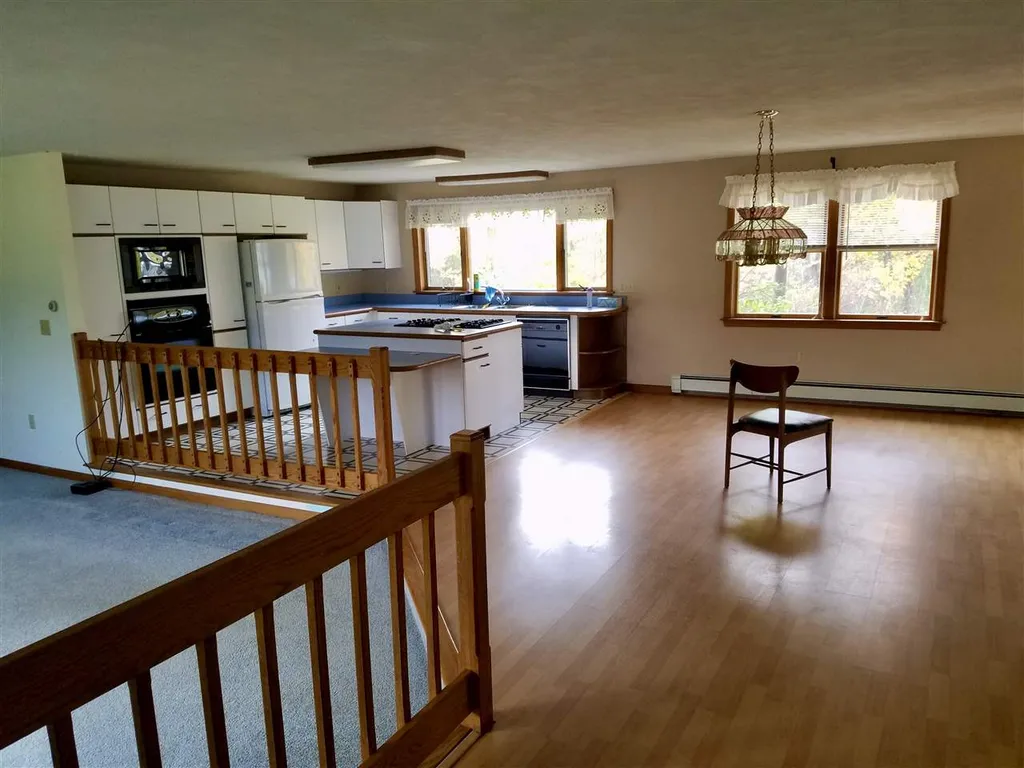 832 Ten Rod Road Farmington NH 03835