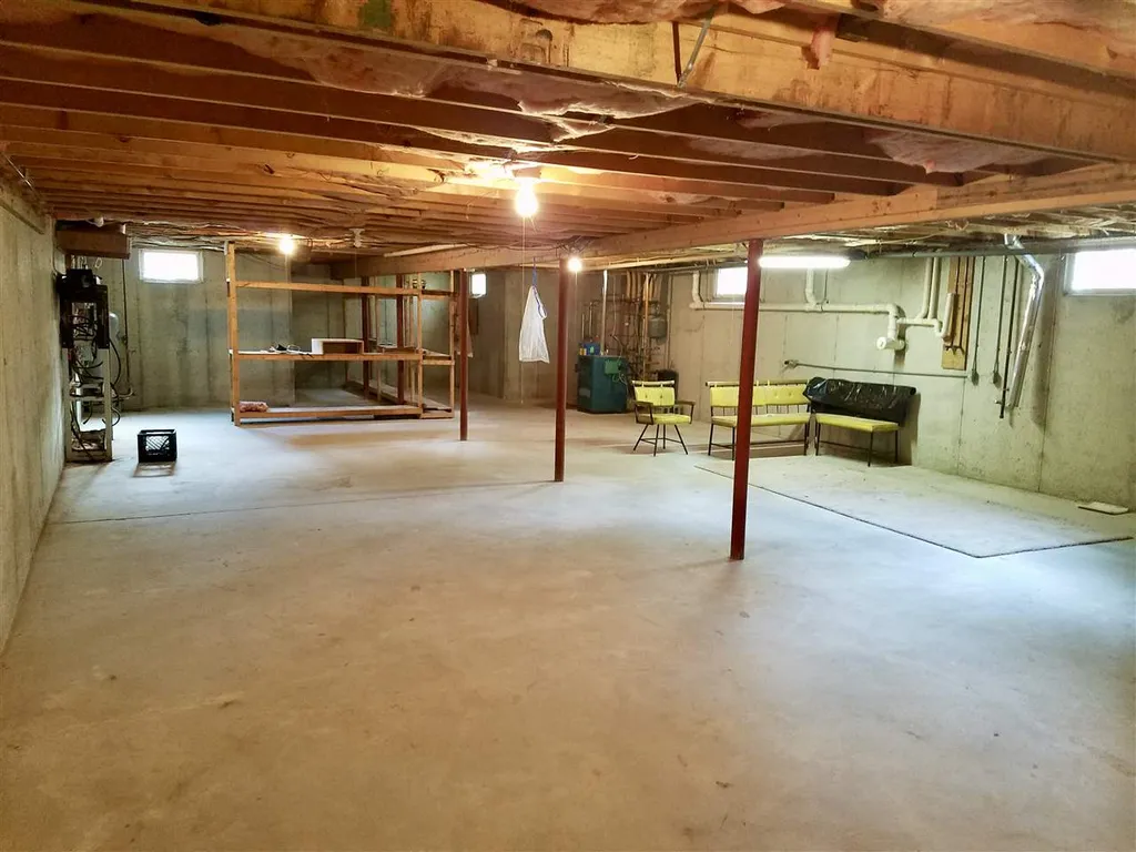 832 Ten Rod Road Farmington NH 03835