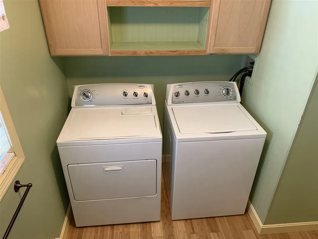 86 Garrity Road Lee NH 03861